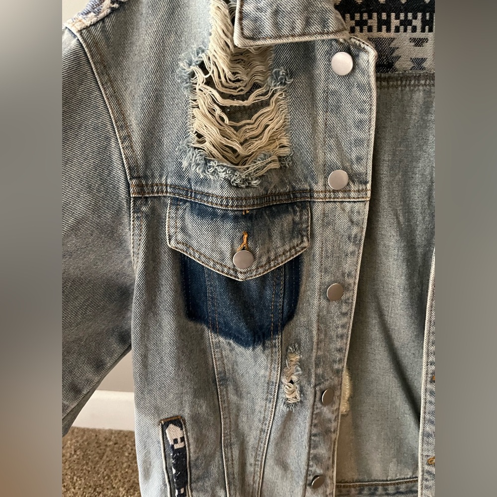 NWOT Jean jacket - Picture 4 of 6